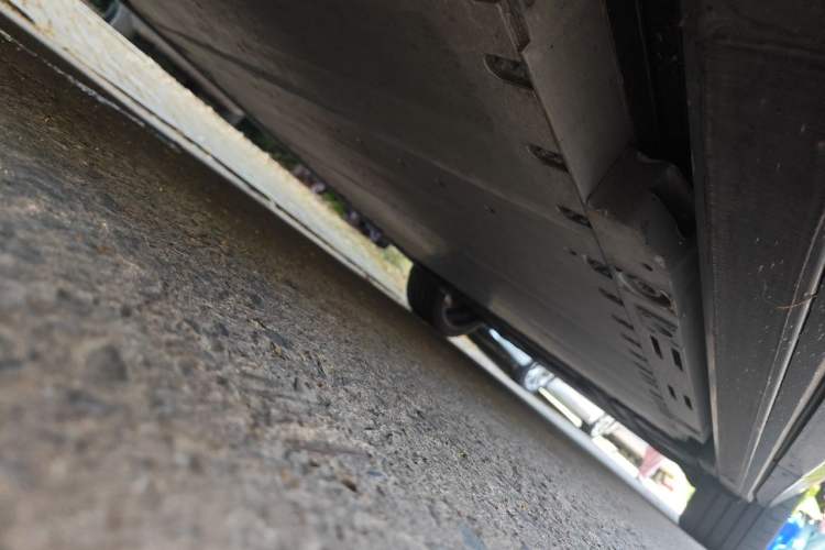 Used Nio ES8 2026 Model 6-seat Executive Signature Edition Chassis Front Left