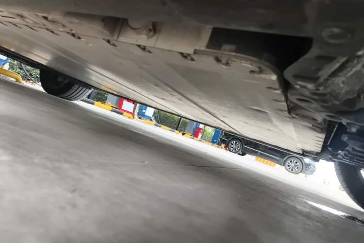 Used Nio ES8 2026 Model 6-seat Executive Signature Edition Chassis Front Right