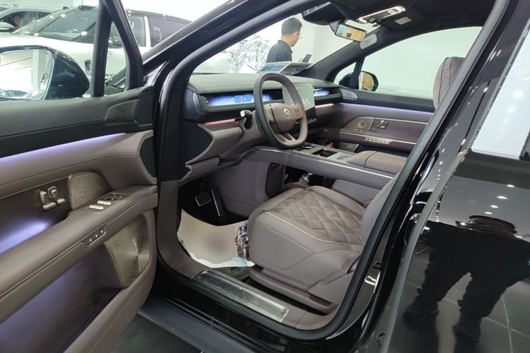 Used Nio ES8 2026 Model 6-seat Executive Luxury Edition Driver Seat
