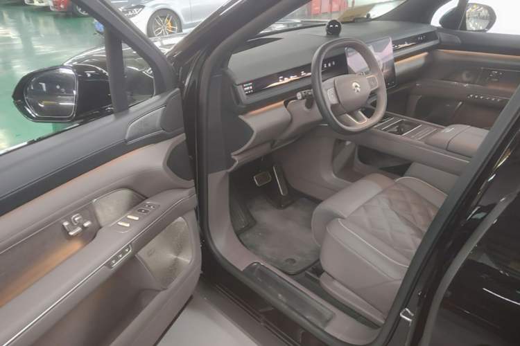 Used Nio ES8 2026 Model 6-seat Executive Signature Edition Driver Seat
