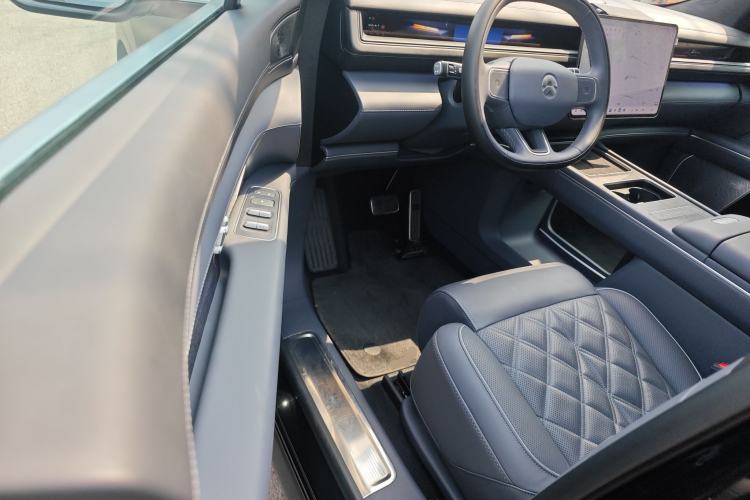 Used Nio ES8 2026 Model 6-seat Executive Signature Edition Driver Seat