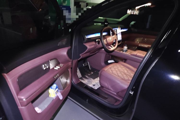 Used Nio ES8 2026 Model 6-seat Executive Signature Edition Driver Seat