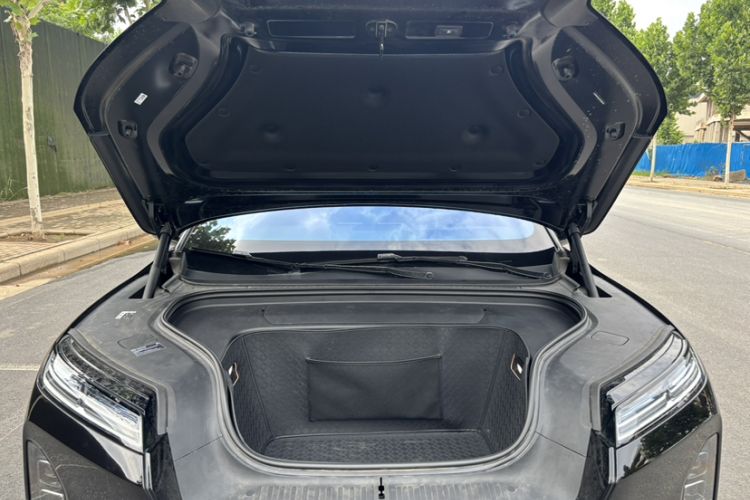Used Nio ES8 2026 Model 6-seat Executive Luxury Edition Engine Bay