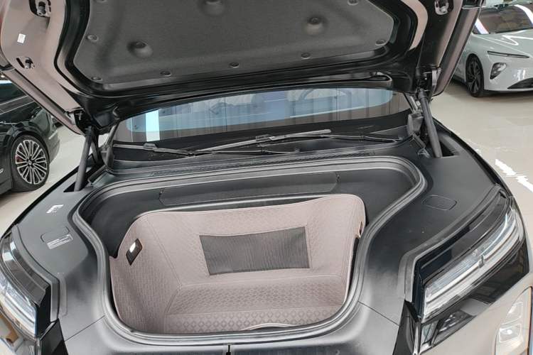 Used Nio ES8 2026 Model 6-seat Executive Signature Edition Engine Bay