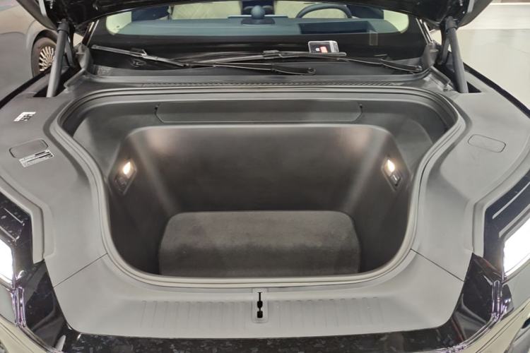 Used Nio ES8 2026 Model 6-seat Executive Signature Edition Engine Bay