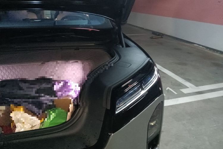 Used Nio ES8 2026 Model 6-seat Executive Luxury Edition Engine Bay Left