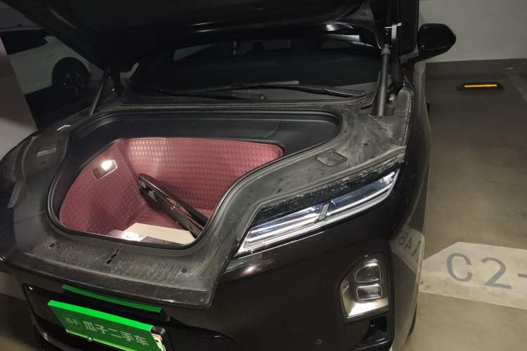 Used Nio ES8 2026 Model 6-seat Executive Luxury Edition Engine Bay Left
