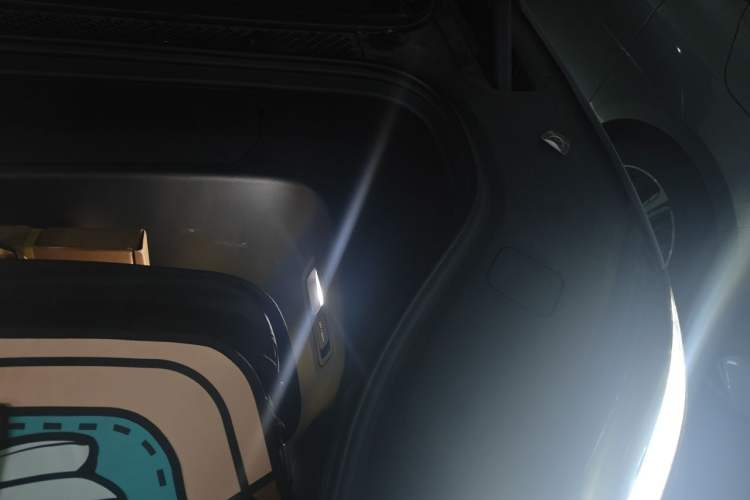 Used Nio ES8 2026 Model 6-seat Executive Signature Edition Engine Bay Left