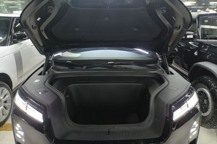 Used Nio ES8 2026 Model 6-seat Executive Luxury Edition Engine Bay