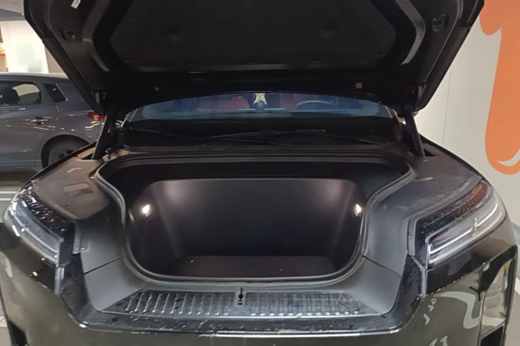 Used Nio ES8 2026 Model 6-seat Executive Signature Edition Engine Bay