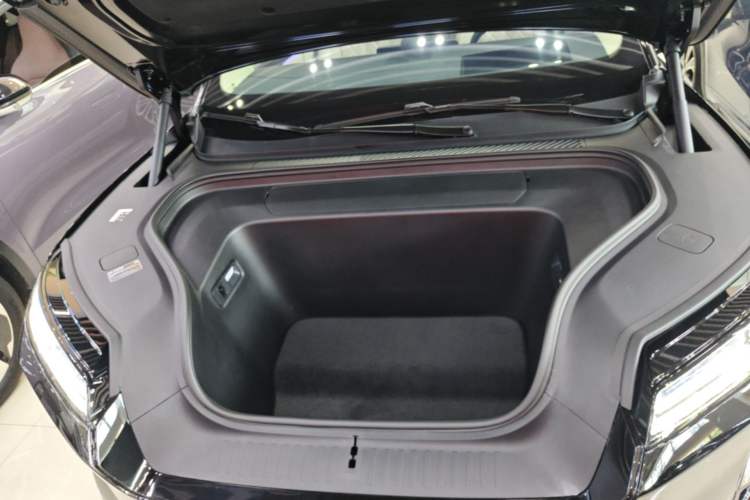 Used Nio ES8 2026 Model 6-seat Executive Signature Edition Engine Bay