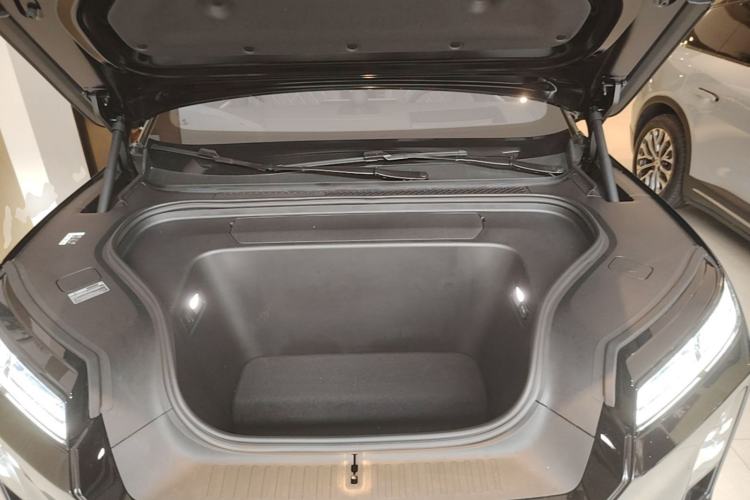Used Nio ES8 2026 Model 6-seat Executive Luxury Edition Engine Bay