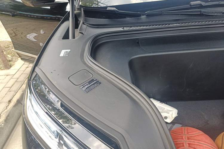 Used Nio ES8 2026 Model 6-seat Executive Luxury Edition Engine Bay Right