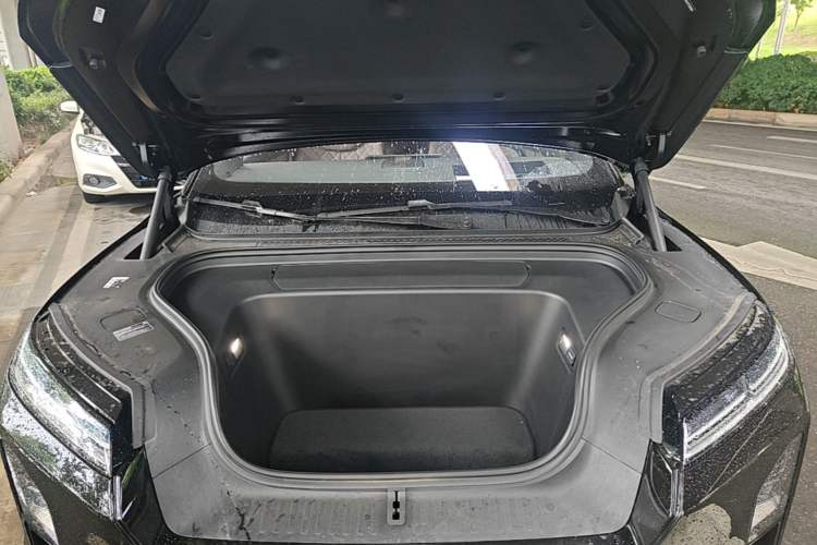 Used Nio ES8 2026 Model 6-seat Executive Luxury Edition Engine Bay
