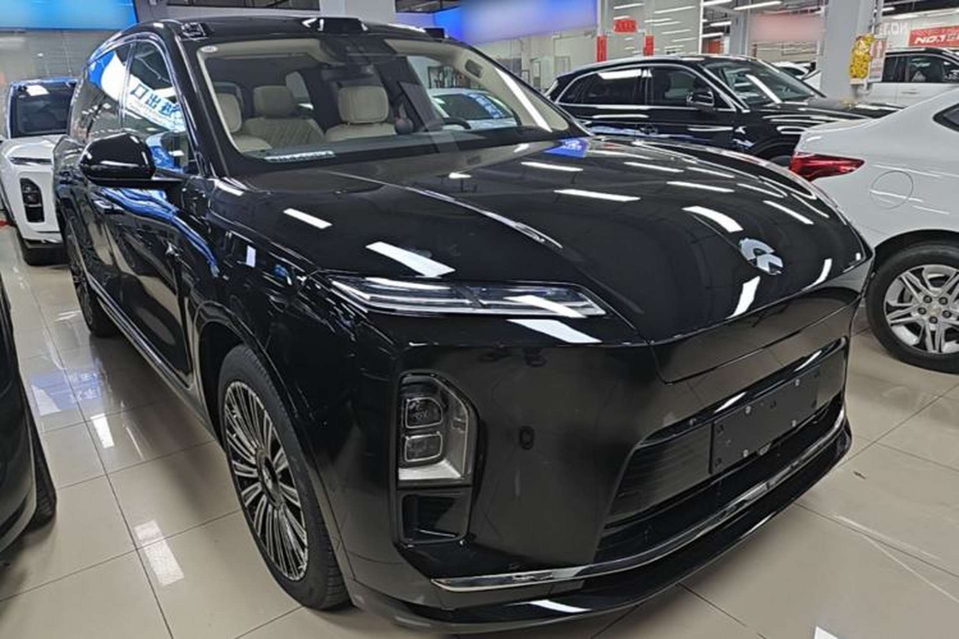 Used Nio ES8 2026 Model 6-seat Executive Luxury Edition Exterior 1