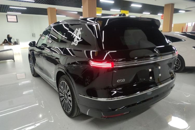 Used Nio ES8 2026 Model 6-seat Executive Luxury Edition Exterior 2
