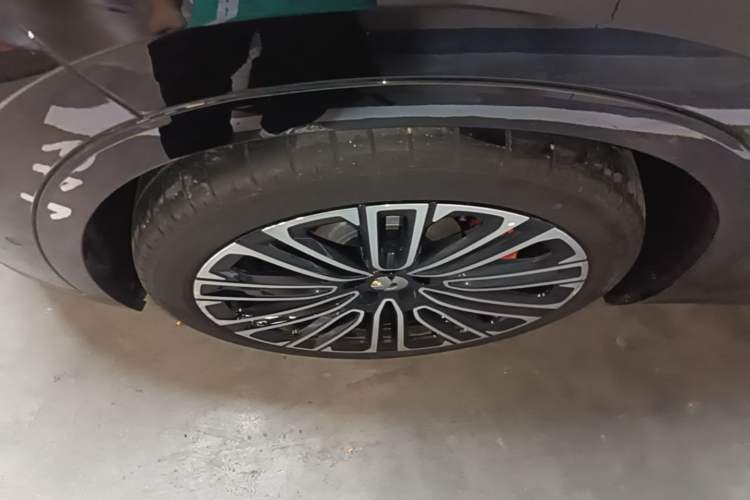 Used Nio ES8 2026 Model 6-seat Executive Signature Edition Exterior 4