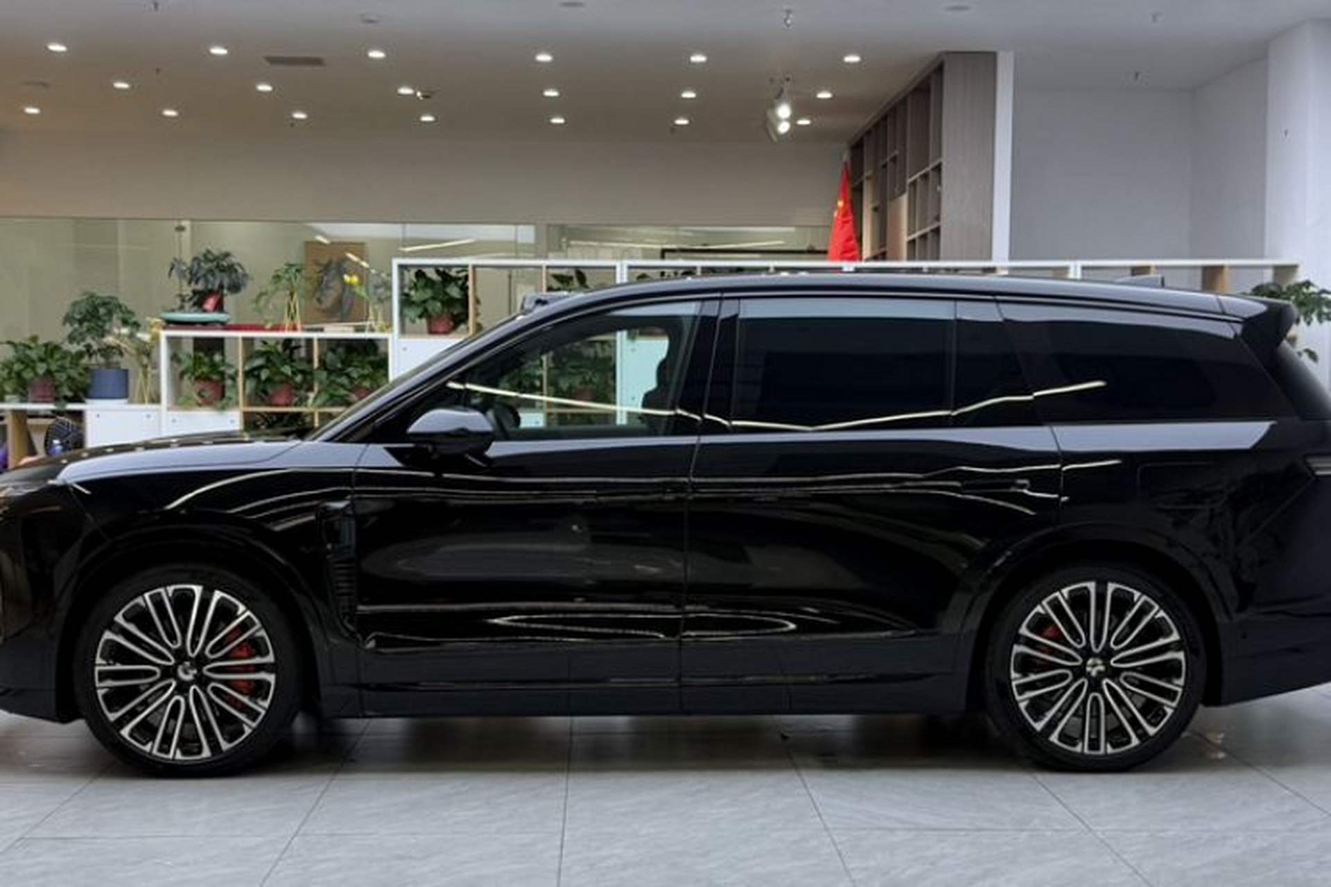 Used Nio ES8 2026 Model 6-seat Executive Signature Edition Exterior 4