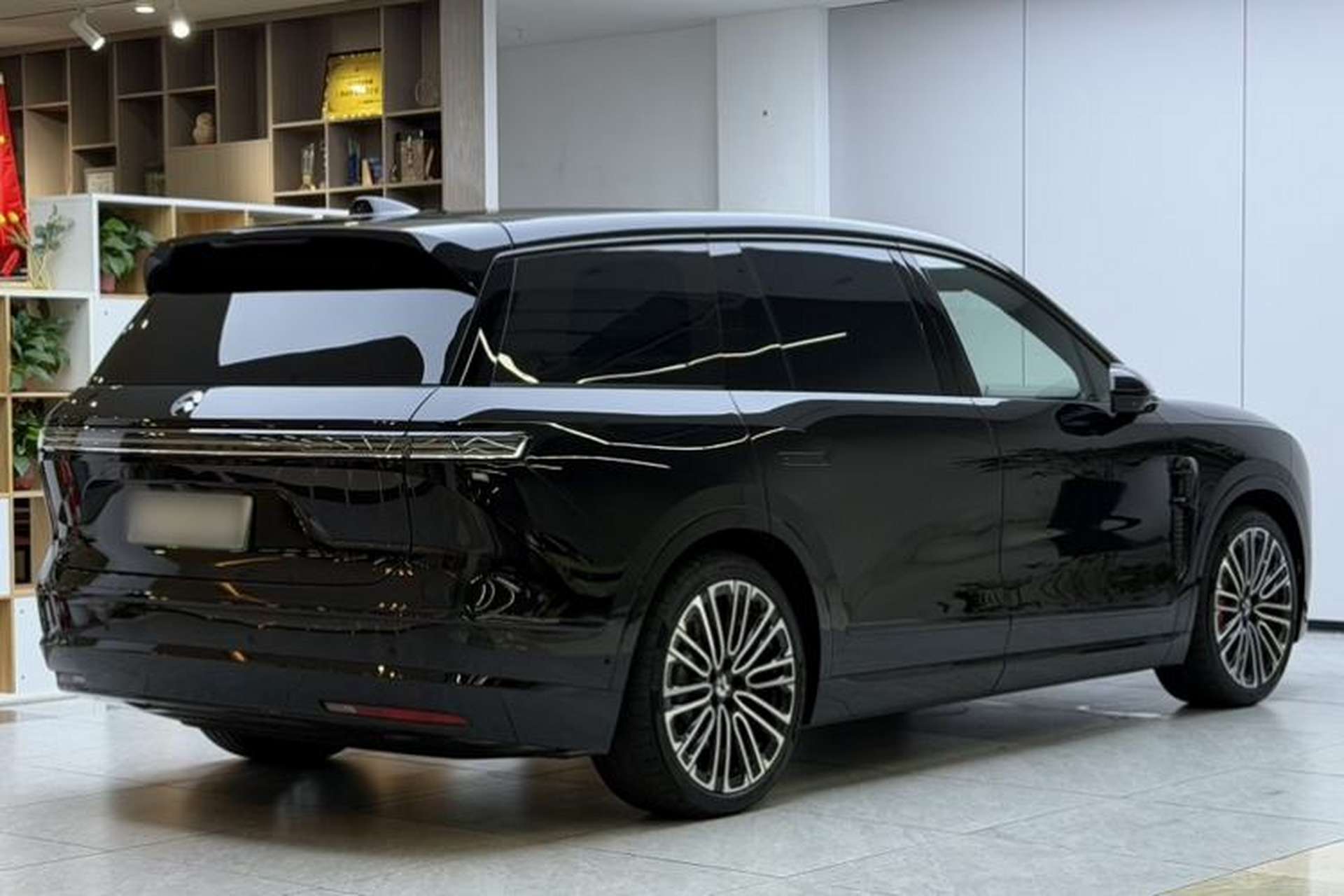 Used Nio ES8 2026 Model 6-seat Executive Signature Edition Exterior 5