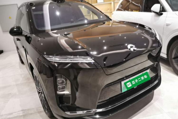 Used Nio ES8 2026 Model 6-seat Executive Signature Edition Front Right 45 Deg