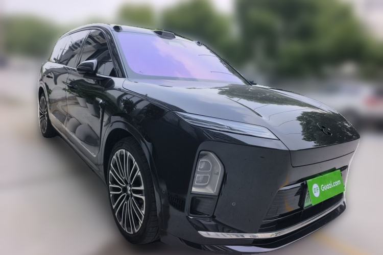 Used Nio ES8 2026 Model 6-seat Executive Signature Edition Front Right 45 Deg