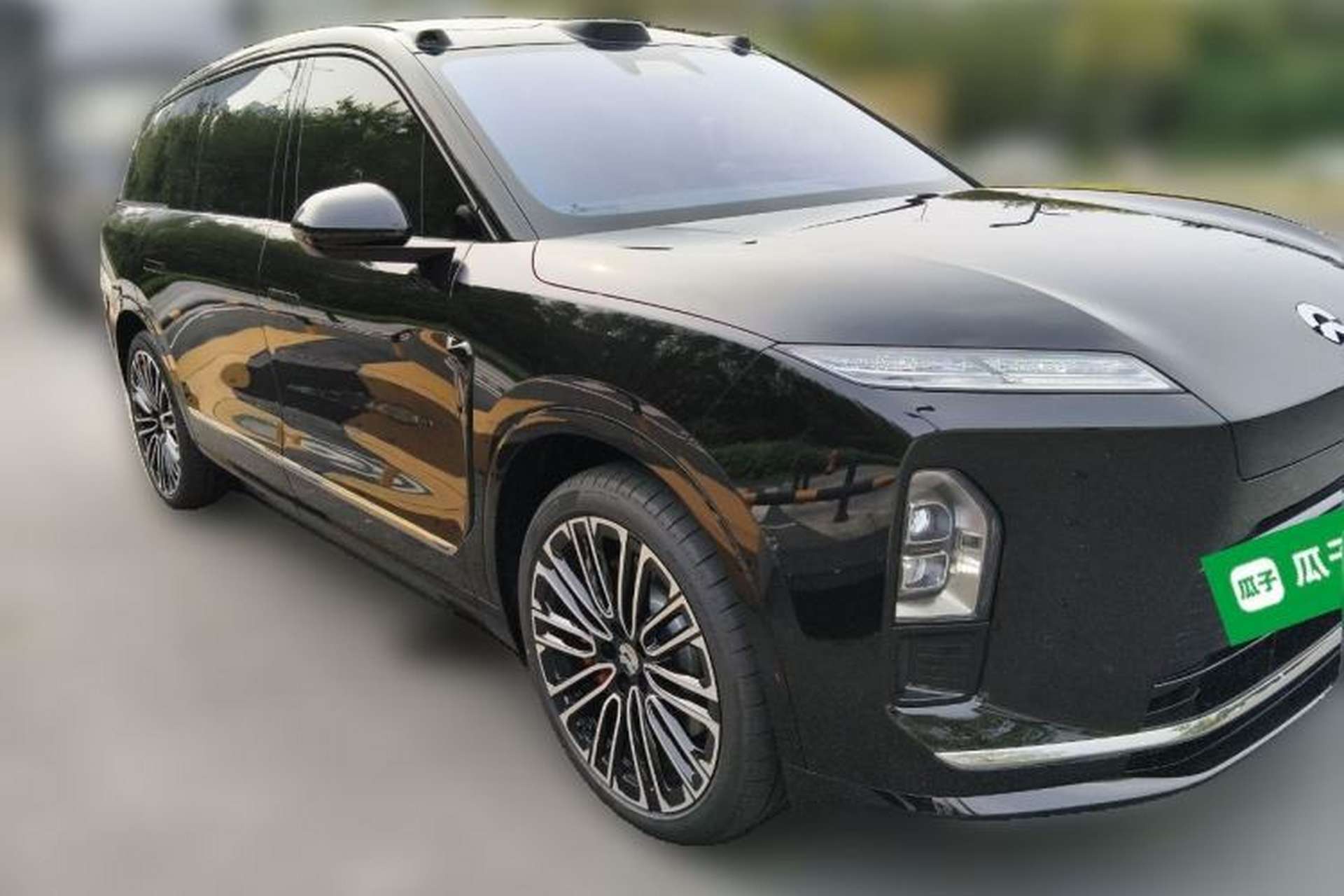 Used Nio ES8 2026 Model 6-seat Executive Signature Edition Front Right 45 Deg