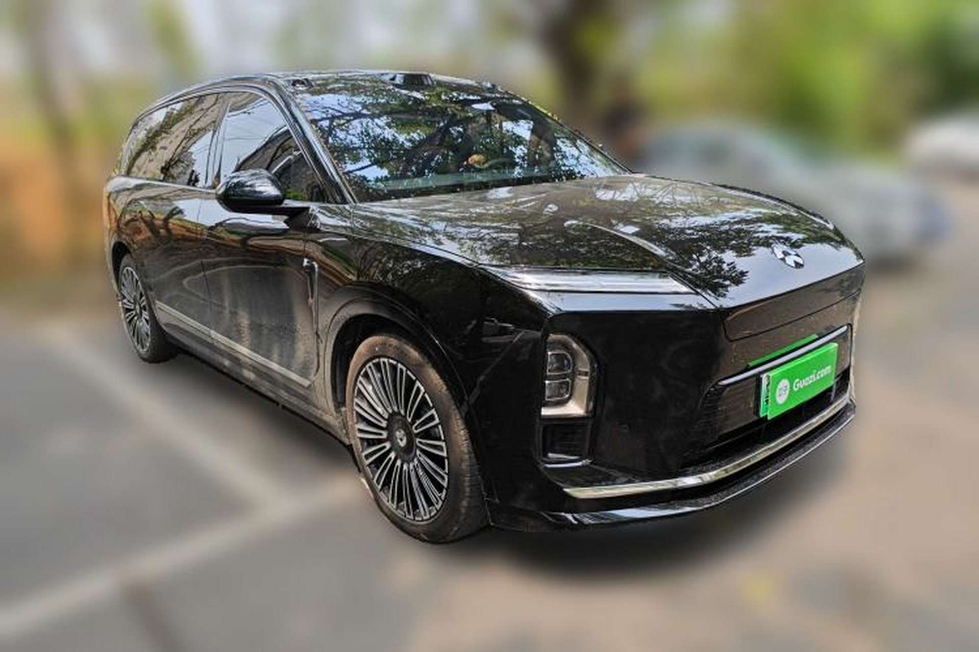 Used Nio ES8 2026 Model 6-seat Executive Luxury Edition Front Right 45 Deg
