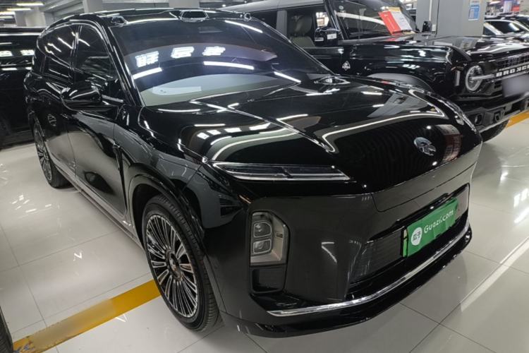 Used Nio ES8 2026 Model 6-seat Executive Luxury Edition Front Right 45 Deg