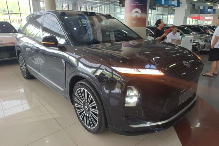 Used Nio ES8 2026 Model 7-seat Executive Luxury Edition Front Right 45 Deg