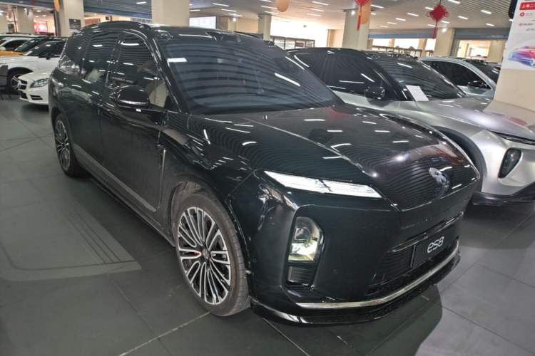 Used Nio ES8 2026 Model 6-seat Executive Signature Edition Front Right 45 Deg