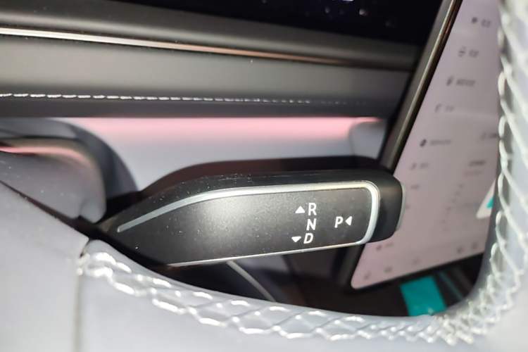 Used Nio ES8 2026 Model 6-seat Executive Luxury Edition Gear Lever