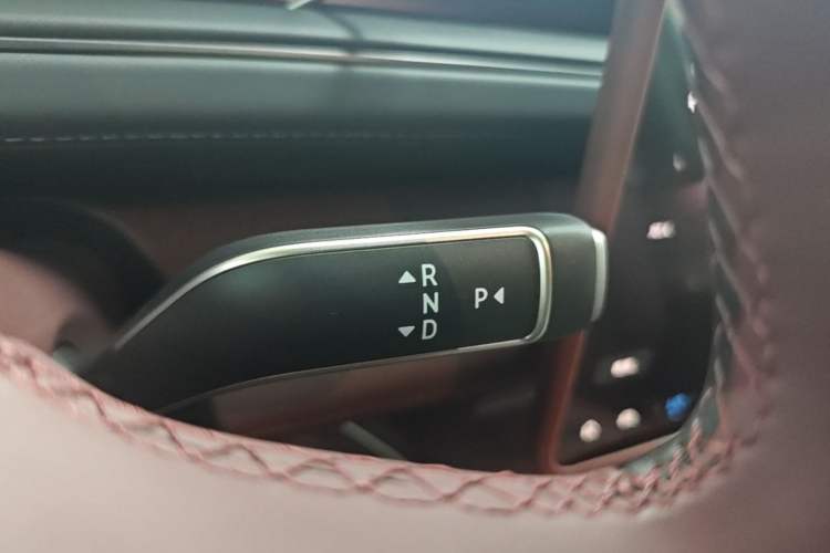 Used Nio ES8 2026 Model 6-seat Executive Signature Edition Gear Lever