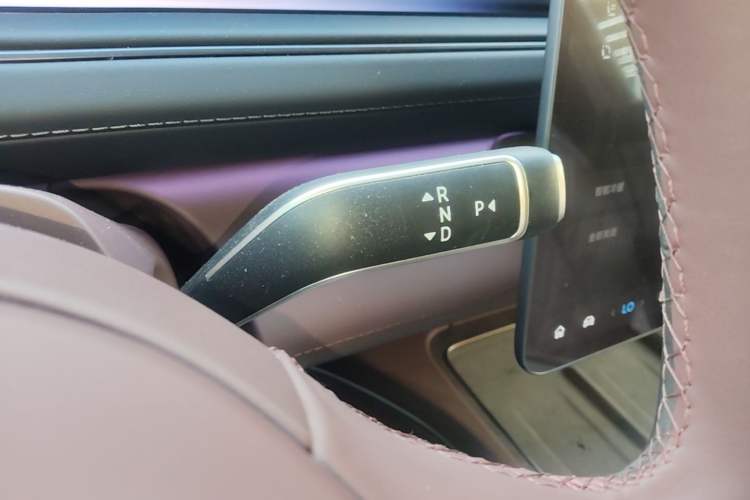 Used Nio ES8 2026 Model 6-seat Executive Luxury Edition Gear Lever