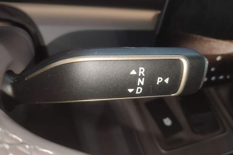 Used Nio ES8 2026 Model 6-seat Executive Signature Edition Gear Lever