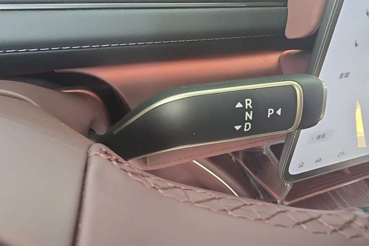 Used Nio ES8 2026 Model 6-seat Executive Luxury Edition Gear Lever