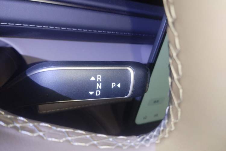 Used Nio ES8 2026 Model 6-seat Executive Signature Edition Gear Lever