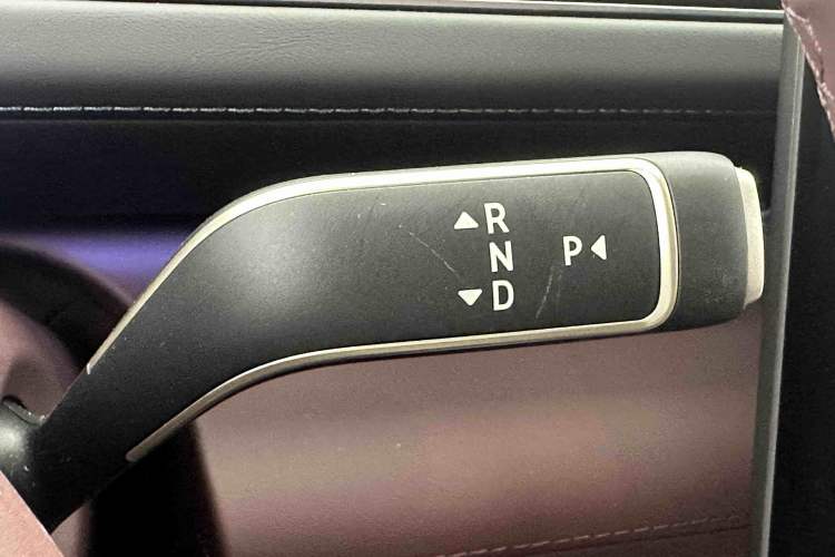 Used Nio ES8 2026 Model 6-seat Executive Signature Edition Gear Lever