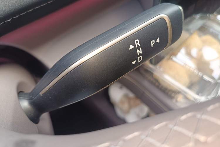 Used Nio ES8 2026 Model 6-seat Executive Luxury Edition Gear Lever