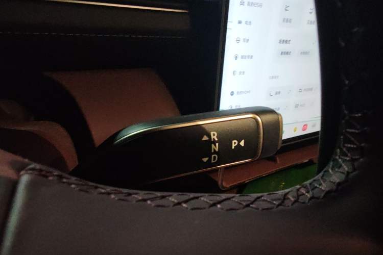 Used Nio ES8 2026 Model 6-seat Executive Luxury Edition Gear Lever
