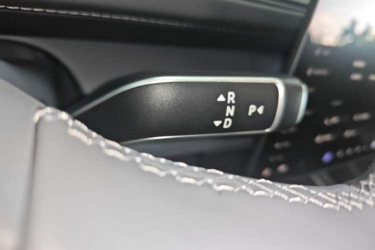 Used Nio ES8 2026 Model 6-seat Executive Luxury Edition Gear Lever