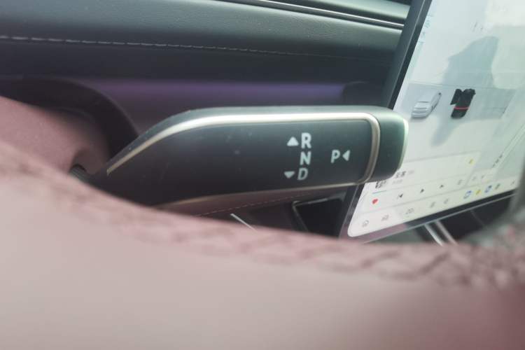 Used Nio ES8 2026 Model 6-seat Executive Luxury Edition Gear Lever