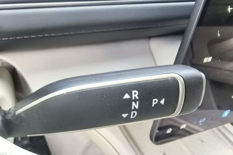 Used Nio ES8 2026 Model 6-seat Executive Luxury Edition Gear Lever