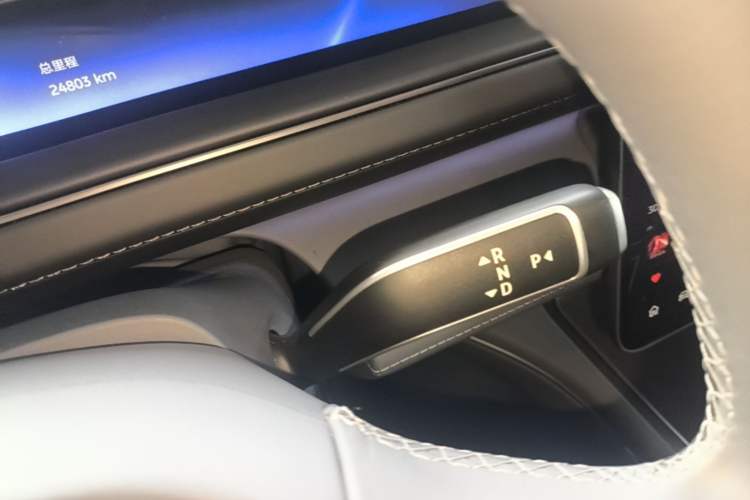 Used Nio ES8 2026 Model 6-seat Executive Luxury Edition Gear Lever