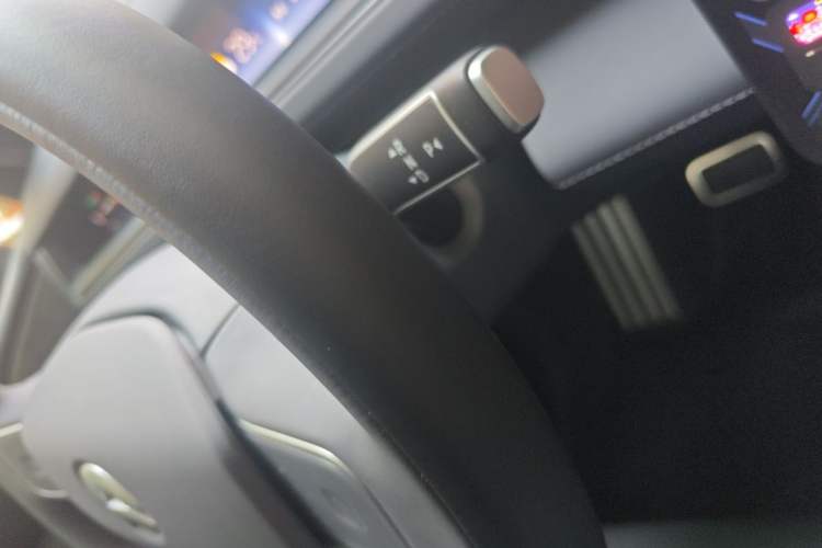 Used Nio ES8 2026 Model 6-seat Executive Signature Edition Gear Lever