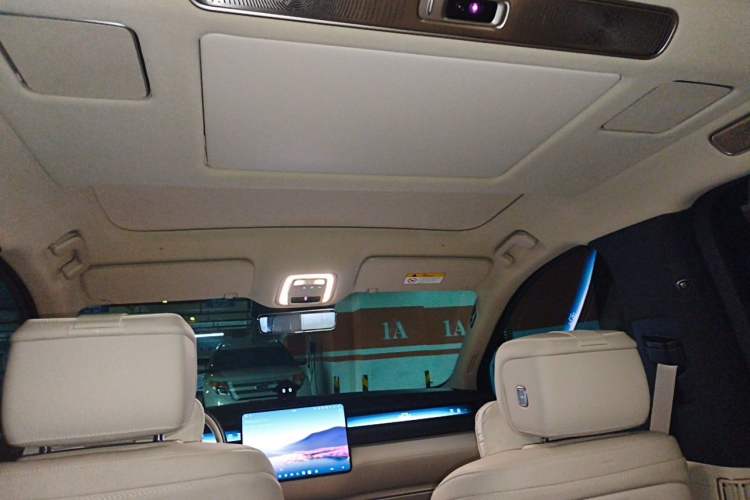 Used Nio ES8 2026 Model 6-seat Executive Luxury Edition Headliner