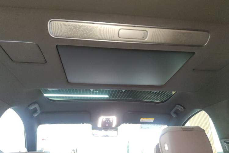 Used Nio ES8 2026 Model 6-seat Executive Luxury Edition Headliner