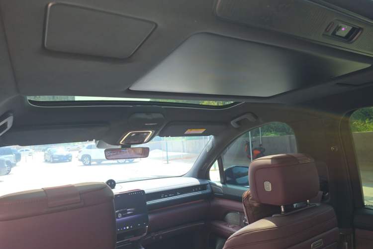 Used Nio ES8 2026 Model 6-seat Executive Luxury Edition Headliner
