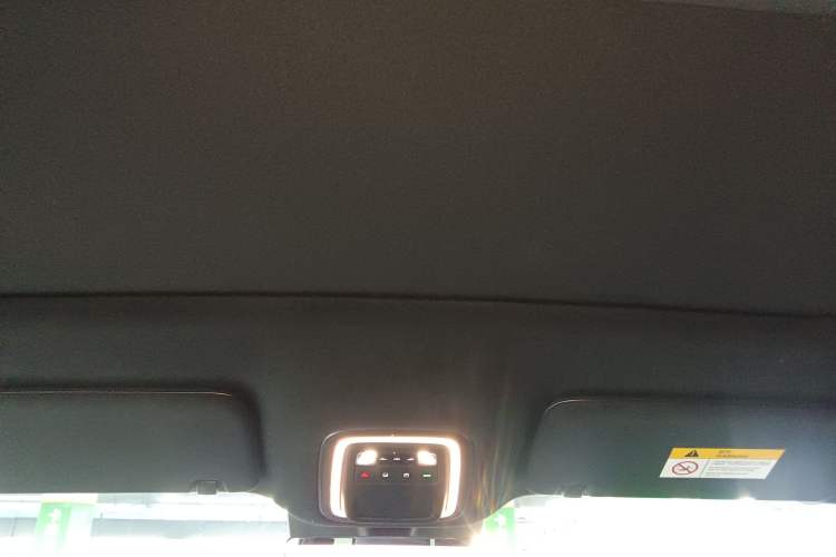 Used Nio ES8 2026 Model 7-seat Executive Luxury Edition Headliner