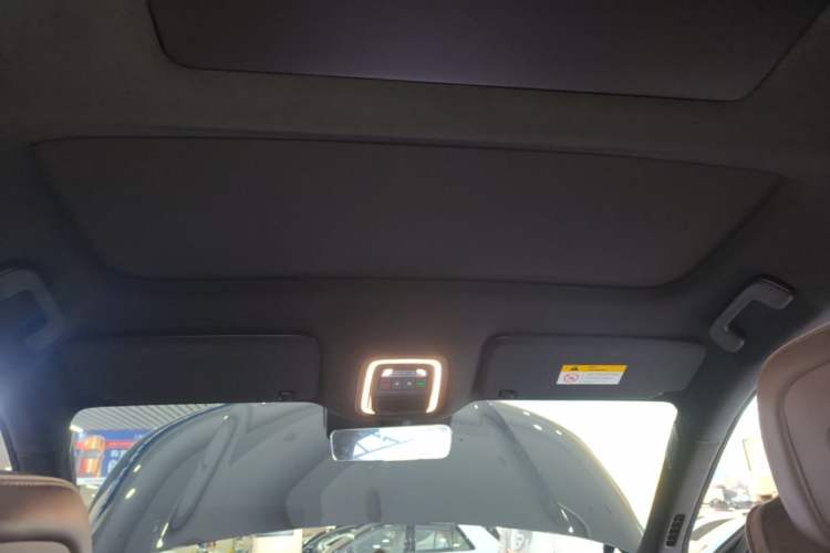 Used Nio ES8 2026 Model 6-seat Executive Signature Edition Headliner