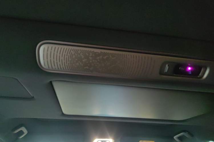 Used Nio ES8 2026 Model 6-seat Executive Signature Edition Headliner